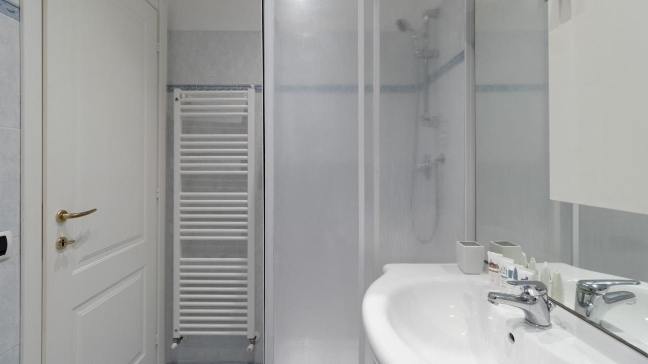 Italianway - Gaudio 15 Apartment Sanremo Luaran gambar